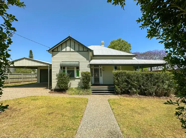 719 Ruthven Street, South Toowoomba QLD 4350
