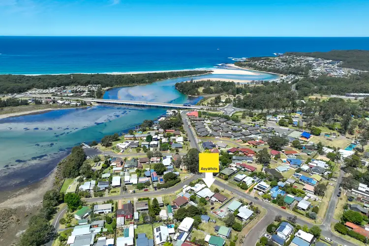 13 Balmoral Road, Burrill Lake NSW 2539