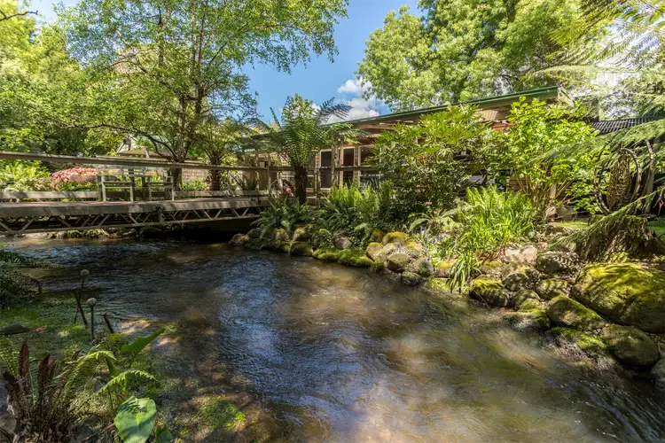 Second view of Homely house listing, 6 Aroona Drive, Buxton VIC 3711