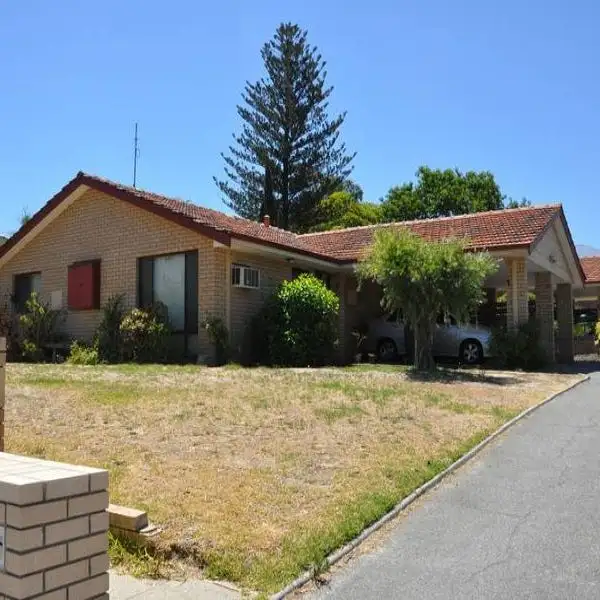 2/215 Royal Street, Yokine WA 6060