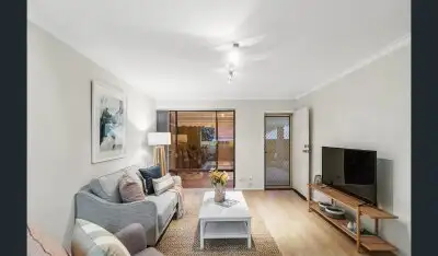 Fifth view of Homely villa listing, 2/215 Royal Street, Yokine WA 6060