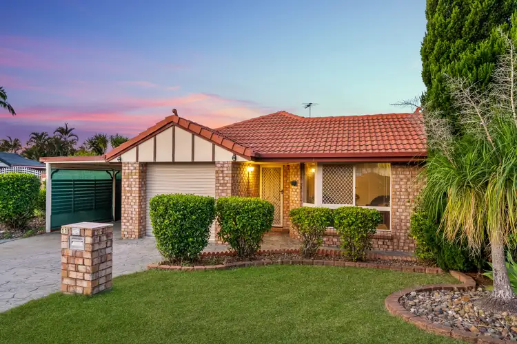 11 Stretton Court, Heritage Park QLD 4118