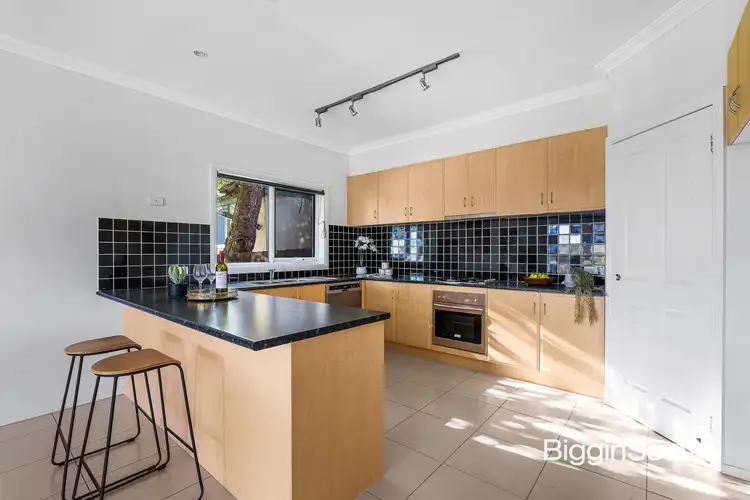 Fifth view of Homely townhouse listing, 2/8 Birdie Street, Mount Waverley VIC 3149