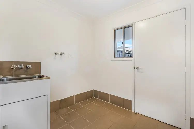 Seventh view of Homely semi-detached listing, 31 Hugh Terrace, Middleton Grange NSW 2171