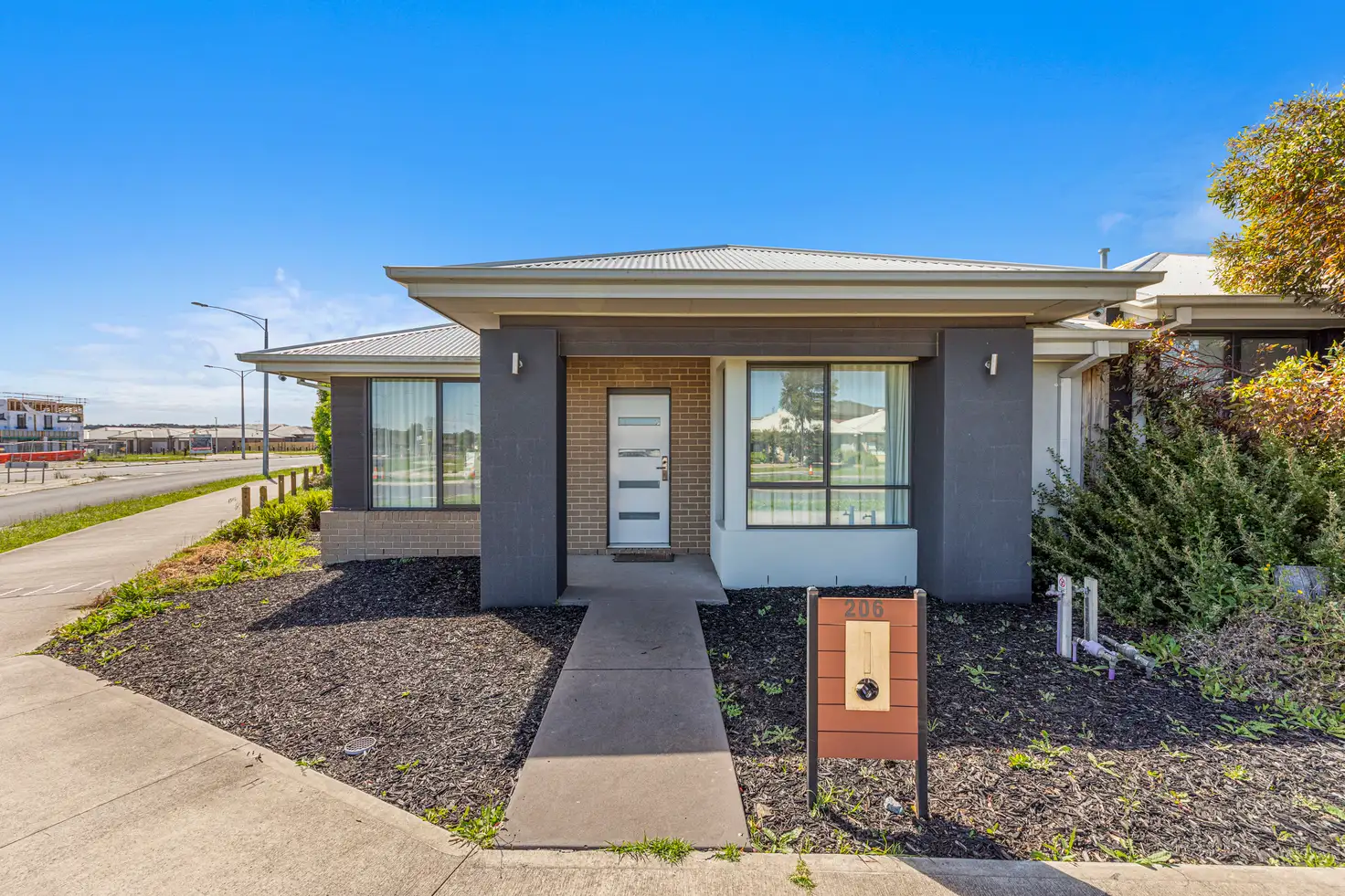 Main view of Homely house listing, 206 Wheelers Park Drive, Cranbourne North VIC 3977