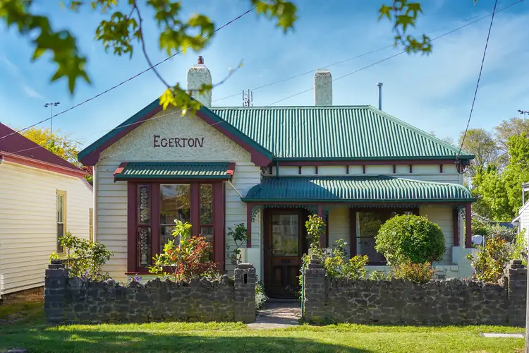 9 Yaldwyn Street East, Kyneton VIC 3444