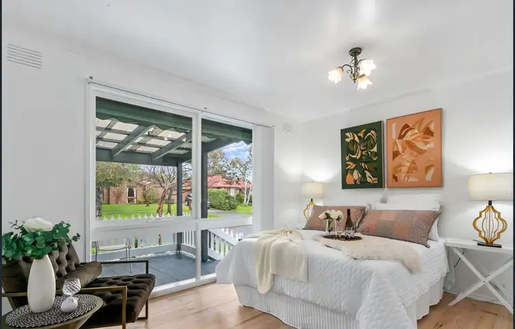 Fifth view of Homely house listing, 10 Mayune Court, Cranbourne VIC 3977