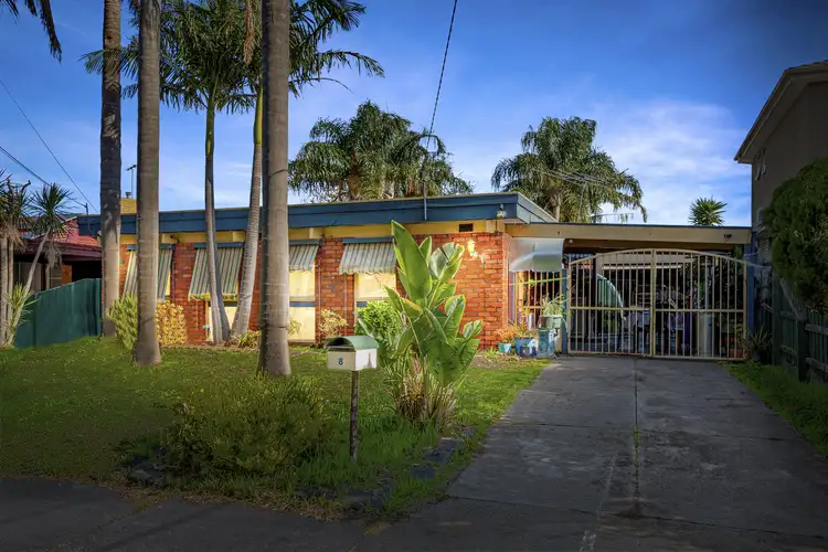 8 Bellarine Court, Keysborough VIC 3173