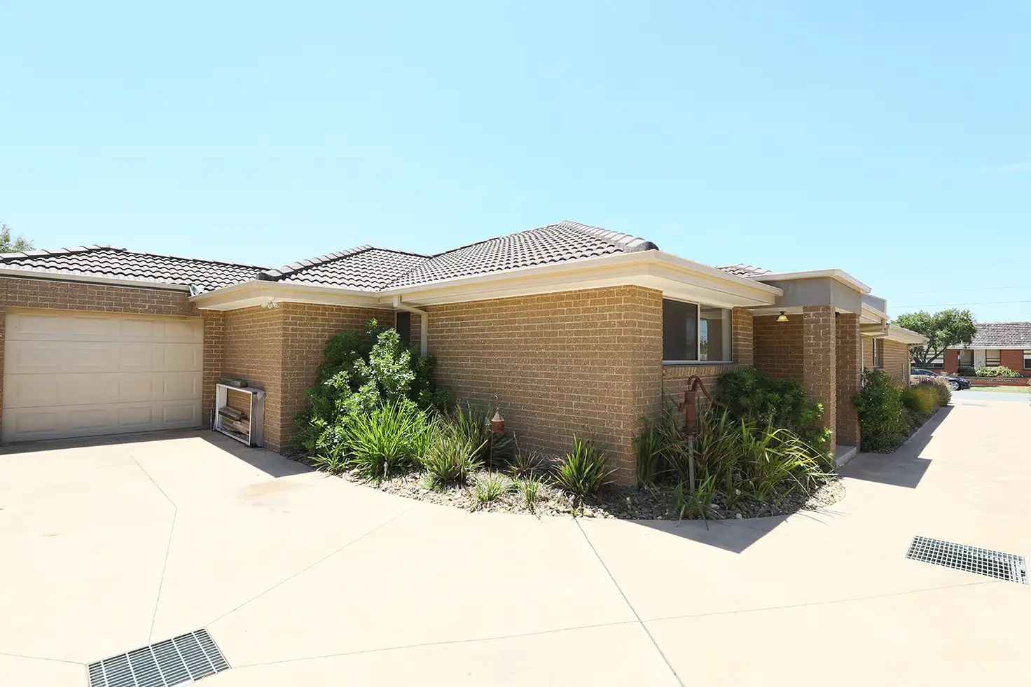 Main view of Homely unit listing, 2/28 Lawn Road, Noble Park VIC 3174
