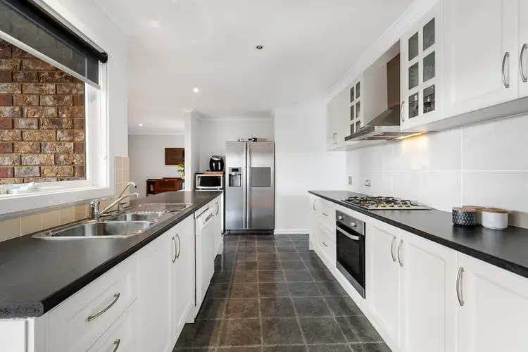 Fourth view of Homely house listing, 3 Warburton Court, Endeavour Hills VIC 3802
