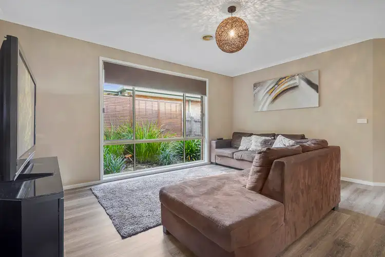 Fourth view of Homely house listing, 8 Fleur Court, Narre Warren South VIC 3805