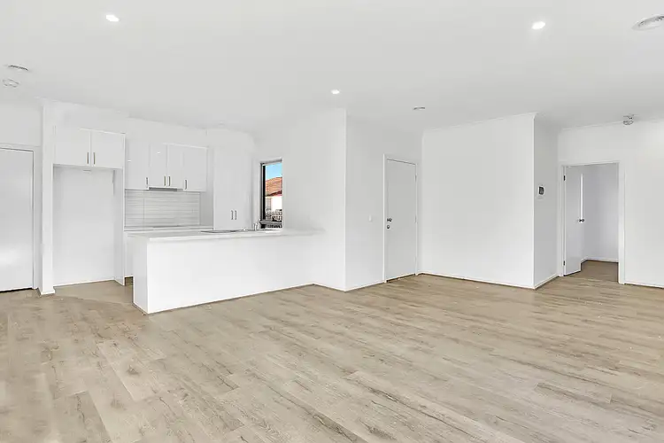 Sixth view of Homely unit listing, 2/7 Birdwood Avenue, Dandenong VIC 3175