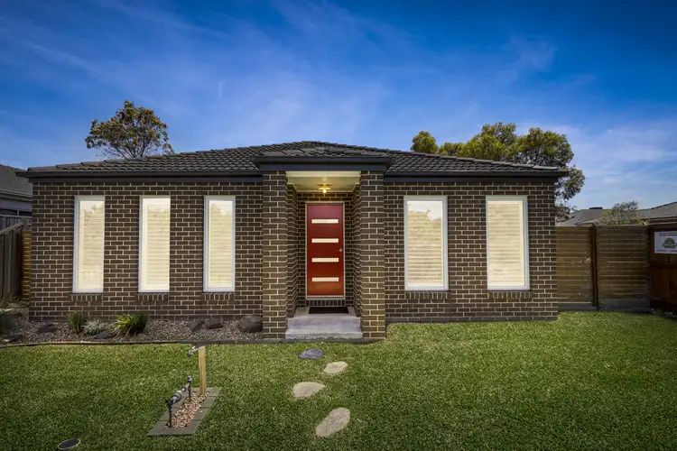 5 Steinbeck Lane, Narre Warren VIC 3805