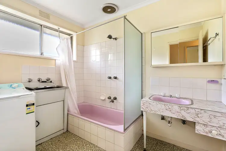 Fifth view of Homely unit listing, 4/4-6 Louis Avenue, Dandenong VIC 3175