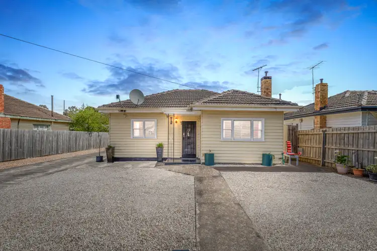 Main view of Homely unit listing, 1/116 Kelvinside Road, Noble Park VIC 3174