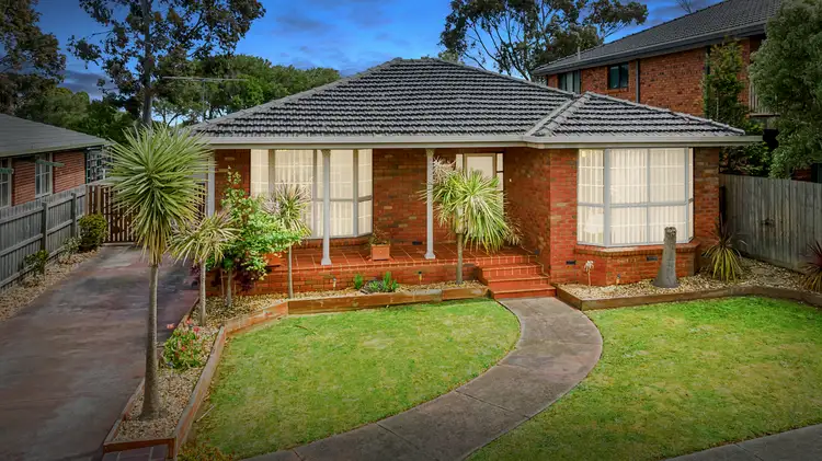 76 Bellbrook Drive, Dandenong North VIC 3175
