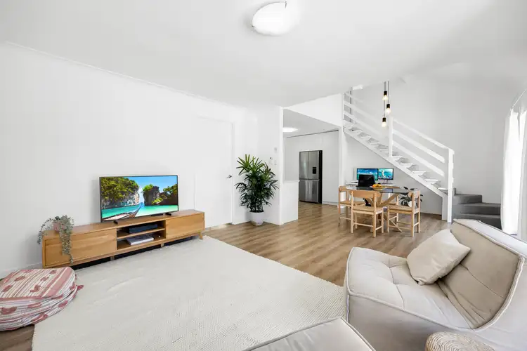 21/172 Barrier Reef Drive, Mermaid Waters QLD 4218