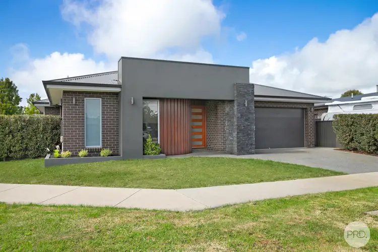 29 O'Shannassy Parade, Lucas VIC 3350