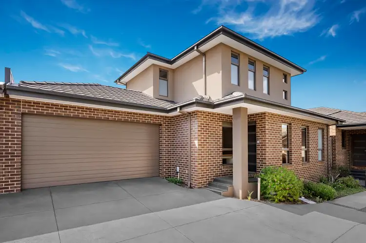 Main view of Homely townhouse listing, 2/47 Strathallan Road, Macleod VIC 3085