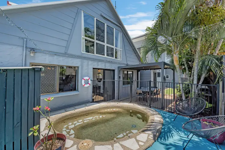 10 Viles Street, Rosslea QLD 4812