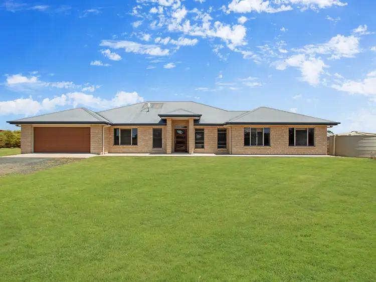Second view of Homely house listing, 39 Karinya Circuit, Sunshine Acres QLD 4655