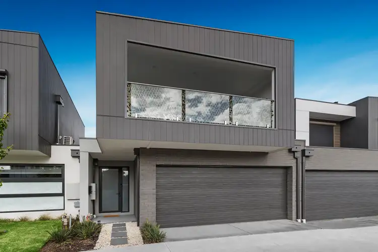 Main view of Homely townhouse listing, 4/94 Erskine Road, Macleod VIC 3085
