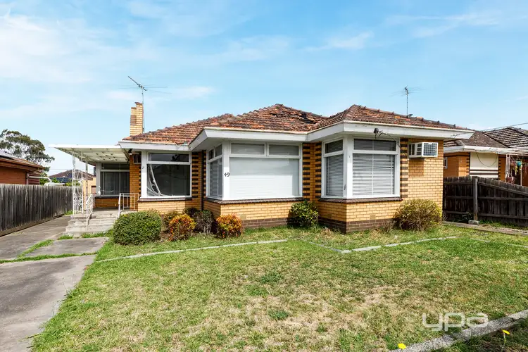 49 Chedgey Drive, St Albans VIC 3021