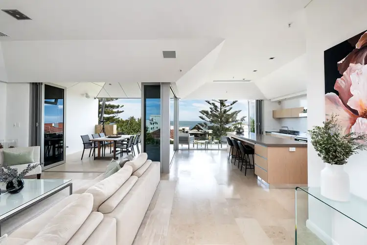 The Penthouse, 6 Hamersley Street, Cottesloe WA 6011