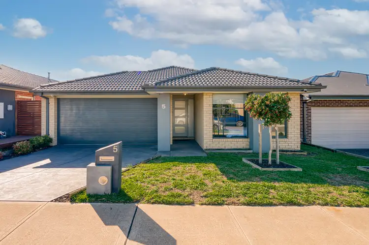 5 Gathering Street, Clyde VIC 3978