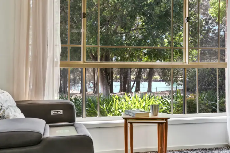 32 Stanthorpe Drive, Kanahooka NSW 2530