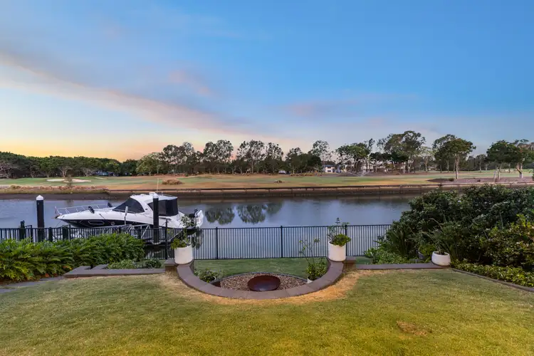 7646 Fairway Boulevard, Hope Island QLD 4212