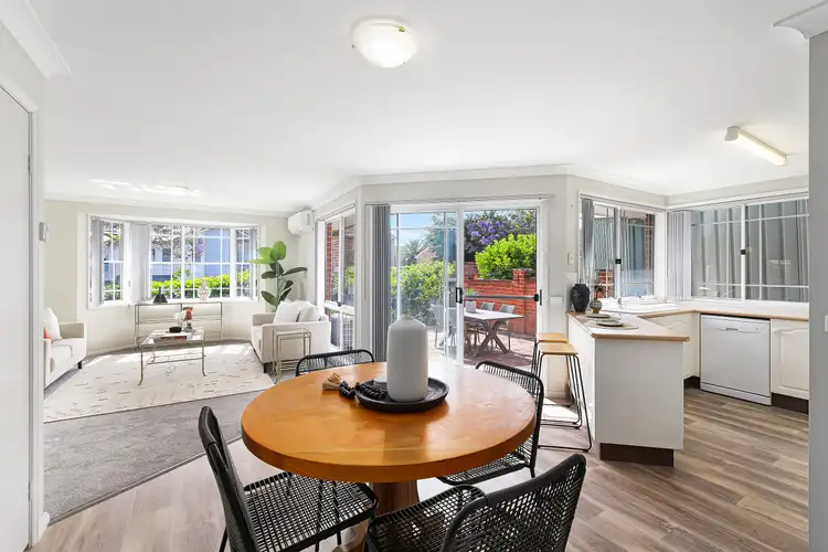 Fourth view of Homely villa listing, 2/39 George Street, East Gosford NSW 2250