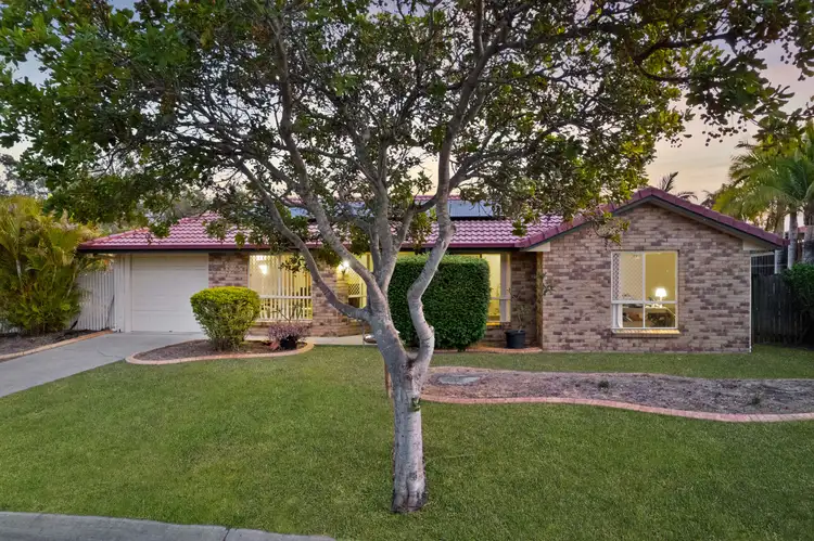2 Stretton Court, Heritage Park QLD 4118