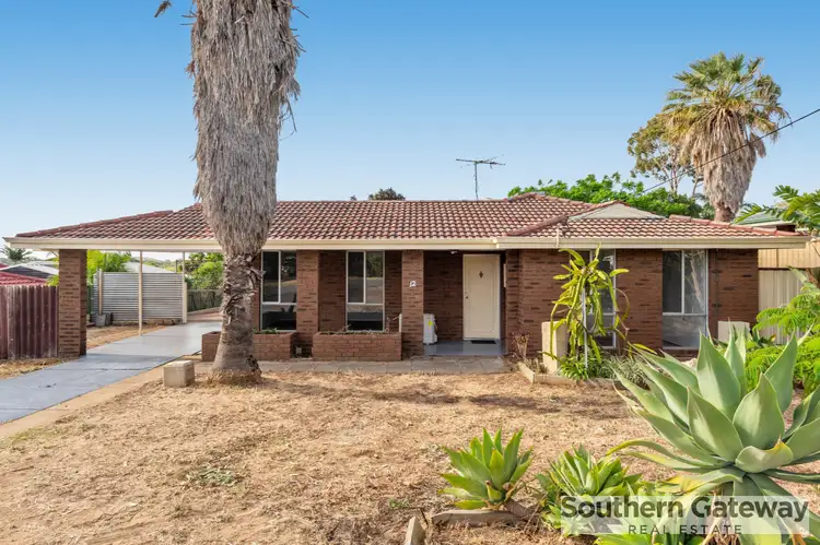 12 Nutcher Way, Parmelia WA 6167
