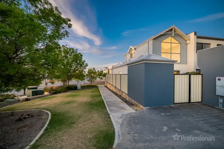 Fifth view of Homely house listing, 4 Orenco Bend, Clarkson WA 6030