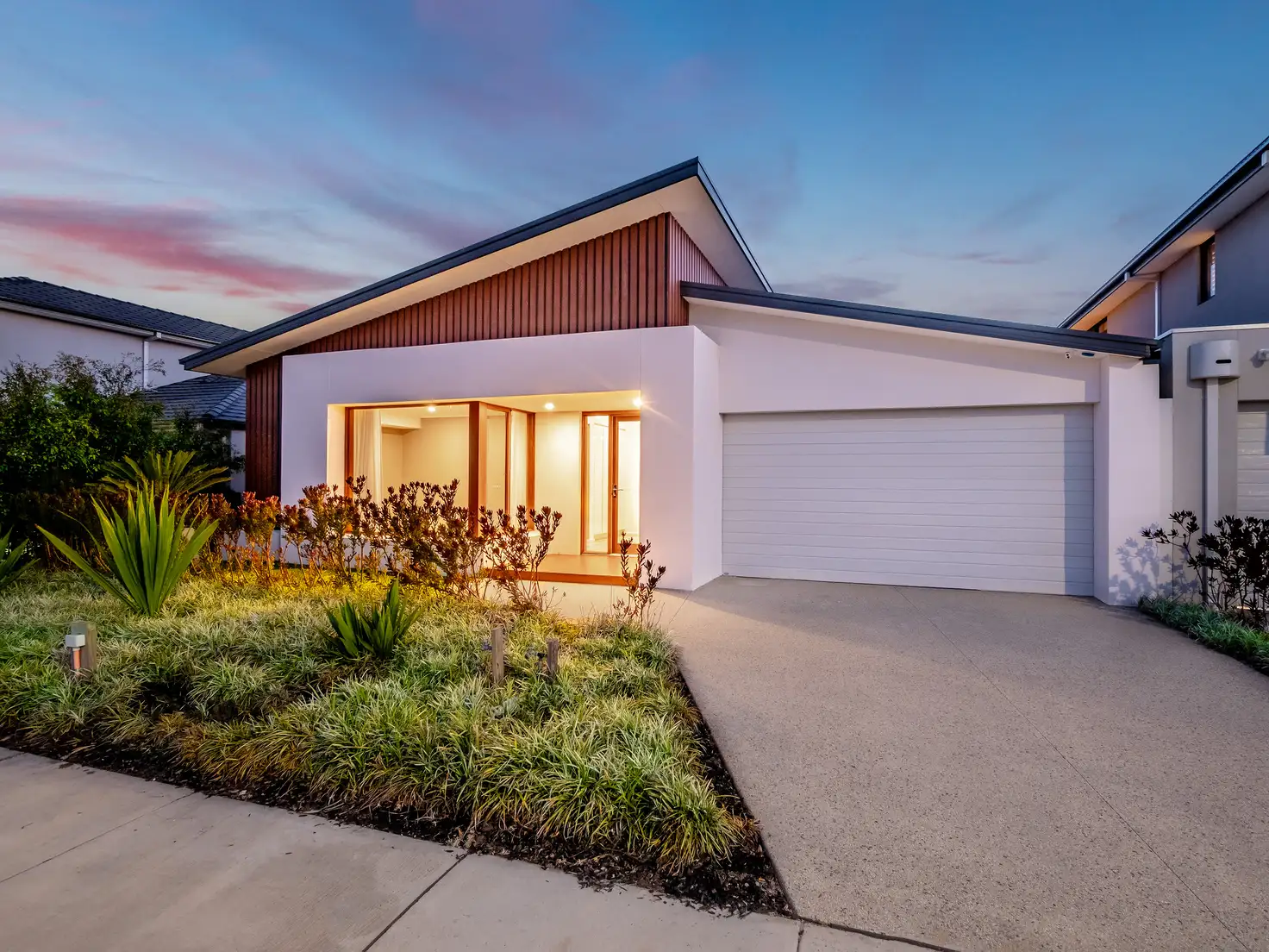 Main view of Homely house listing, 6 Waterman Drive, Clyde VIC 3978
