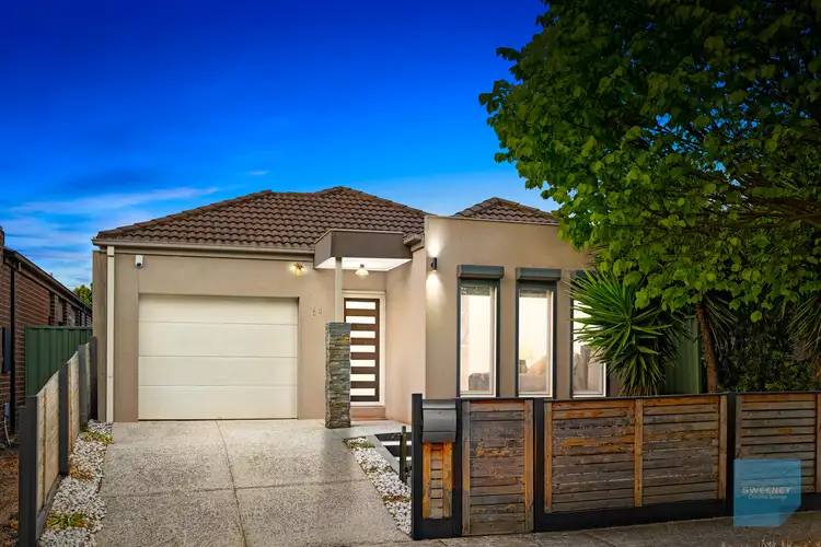 64 Botanical Drive, Caroline Springs VIC 3023
