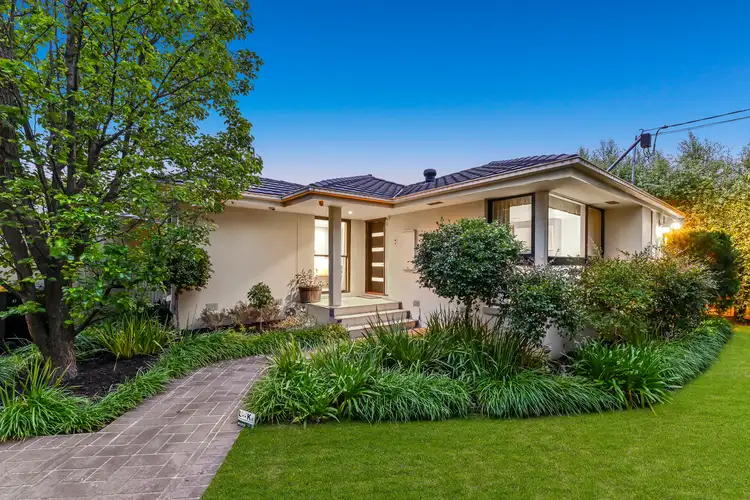 42 Chapman Boulevard, Glen Waverley VIC 3150
