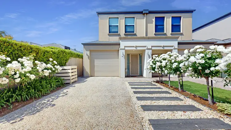 18 Tiparra Avenue, Park Holme SA 5043
