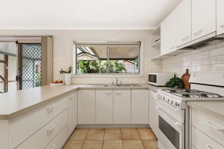 Sixth view of Homely house listing, 18 Hinkler Avenue, Macleod VIC 3085