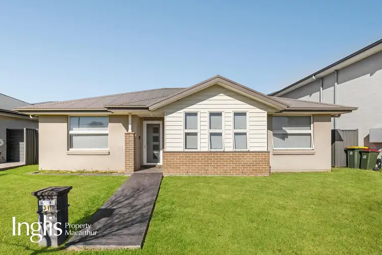 31 Donovan Boulevard, Gregory Hills NSW 2557