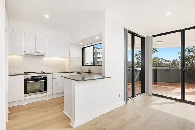 687-691 Anzac Parade