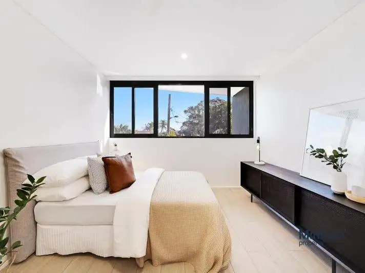 32-34 Perouse Road