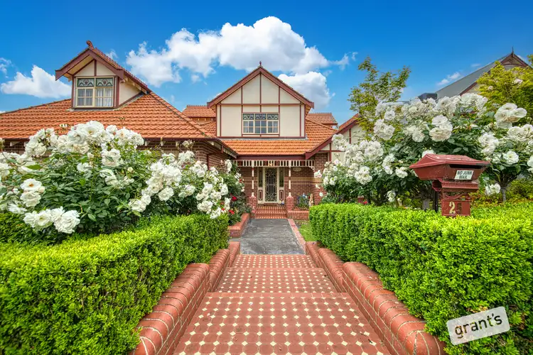 25 Mornington Grove, Berwick VIC 3806
