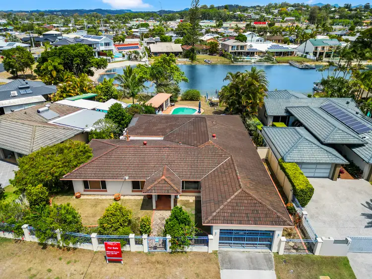 126 Tahiti Avenue, Palm Beach QLD 4221