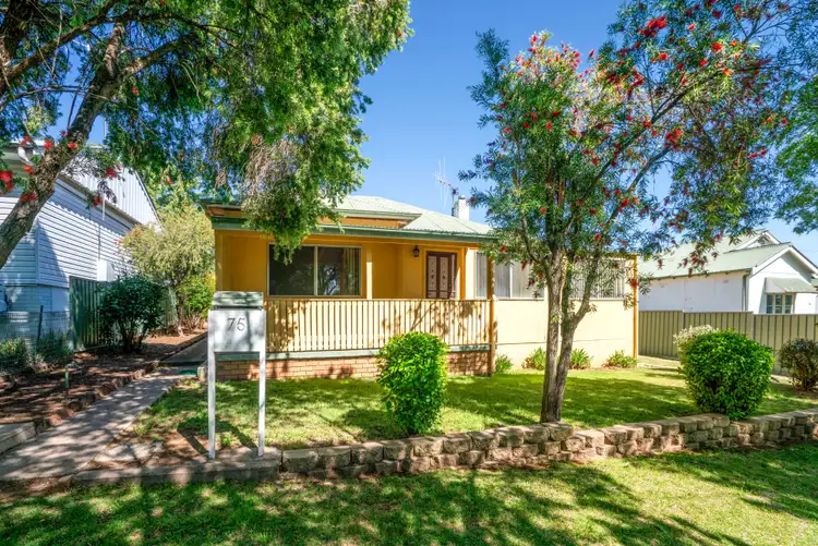 75 Gidley Street, Molong NSW 2866