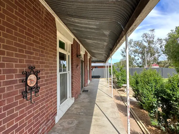 5 Hayes Street, Henty NSW 2658