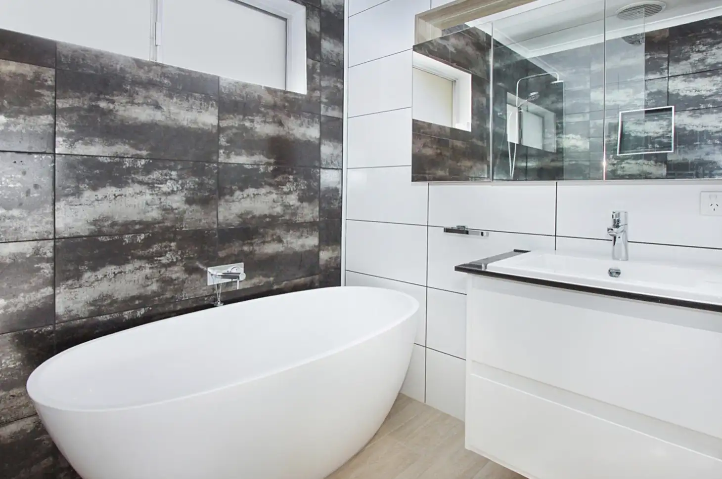 Main view of Homely unit listing, 4/27 Noordenne Avenue, Seaholme VIC 3018