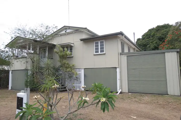 28 Elizabeth Street, Urangan QLD 4655