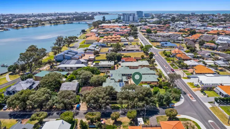 6 Bolton Street, Dudley Park WA 6210